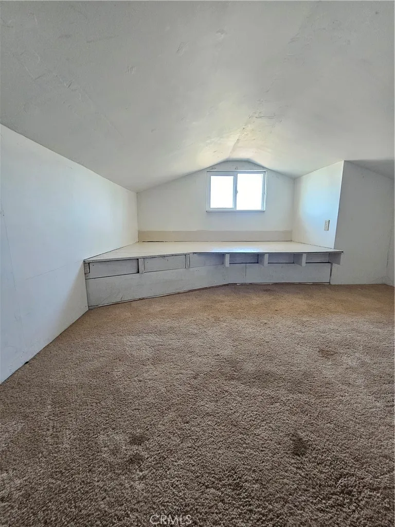 27168 Roger Hemet, CA 92544