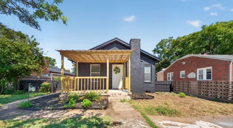 3507 E 7th Street