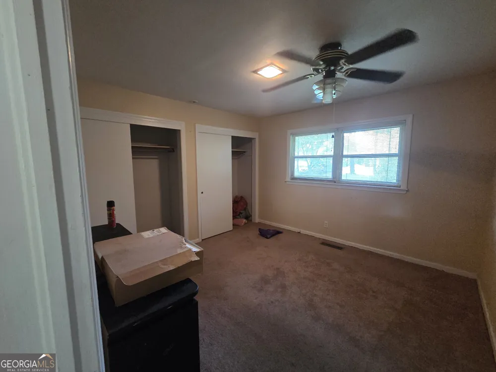 10 Burch RD Fayetteville, GA 30215