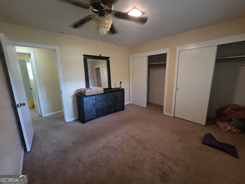 10 Burch RD Fayetteville, GA 30215