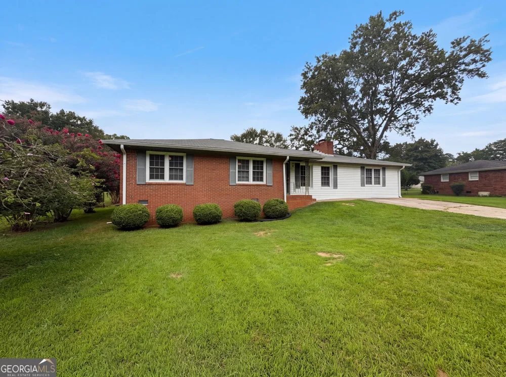 3293 Bright Star RD Douglasville, GA 30135