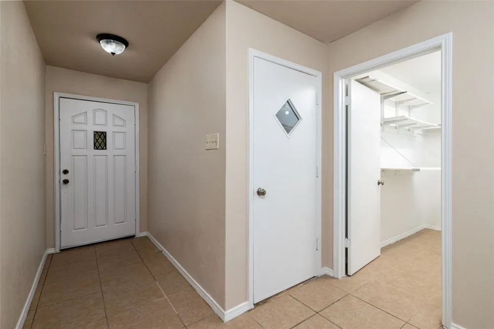 304 Cambridge Drive Saginaw, TX 76179