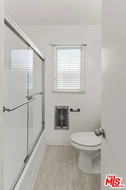 11660 Chenault Street #123 Los Angeles, CA 90049