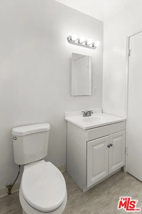 11660 Chenault Street #123 Los Angeles, CA 90049
