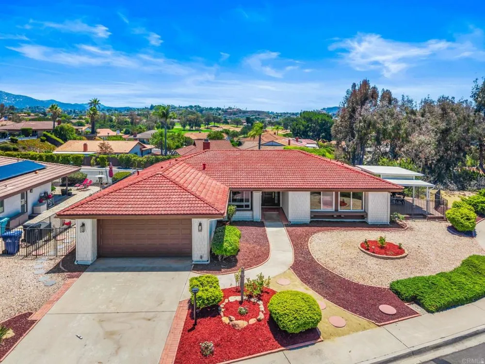 12615 Senda Acantilada San Diego, CA 92128
