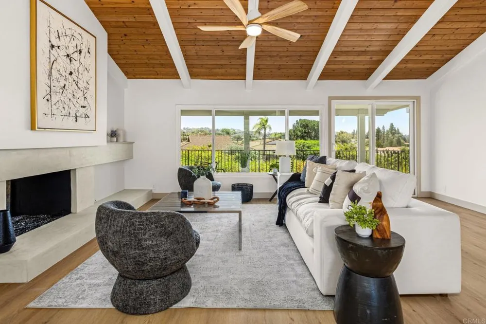 12615 Senda Acantilada San Diego, CA 92128
