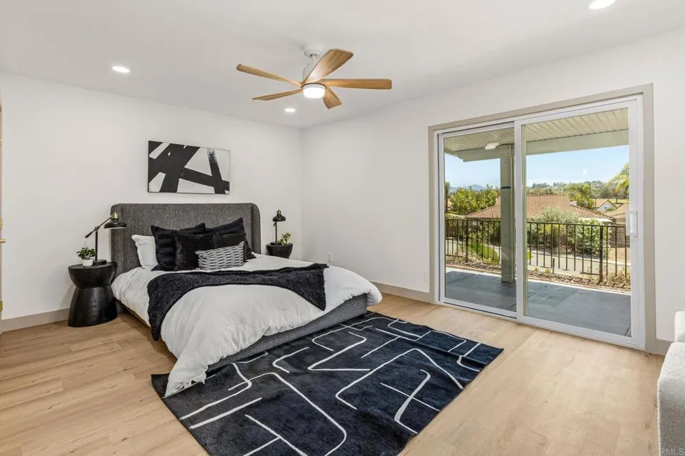 12615 Senda Acantilada San Diego, CA 92128