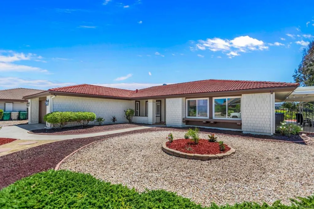12615 Senda Acantilada San Diego, CA 92128