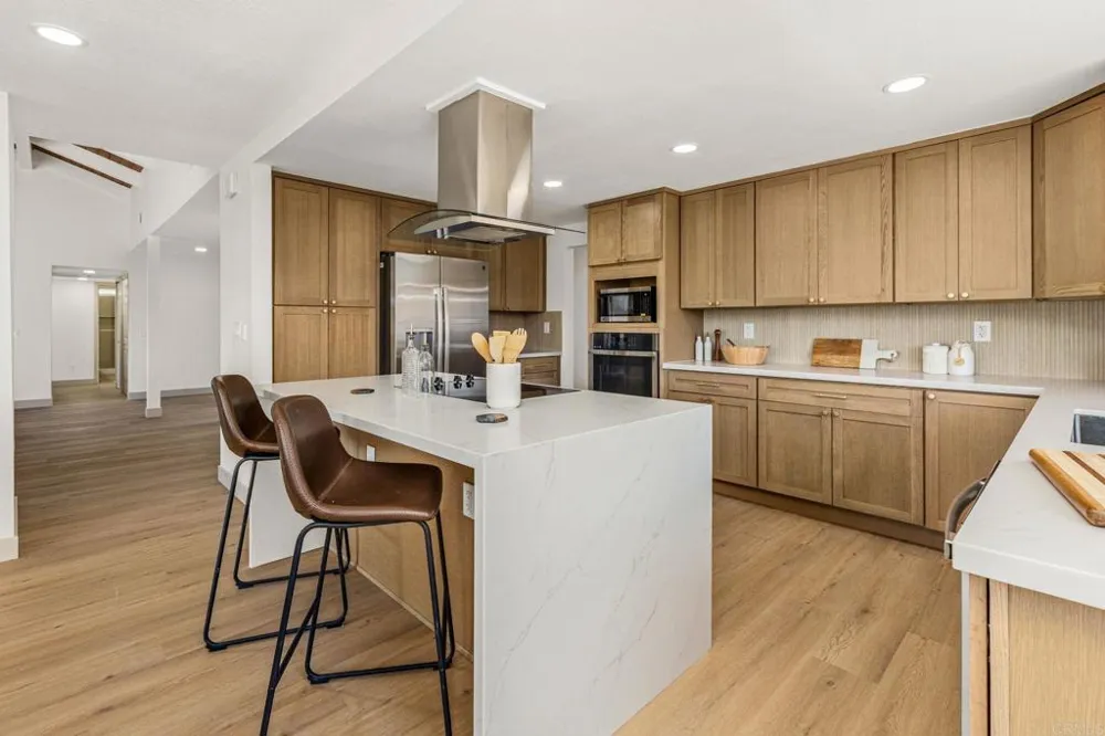 12615 Senda Acantilada San Diego, CA 92128