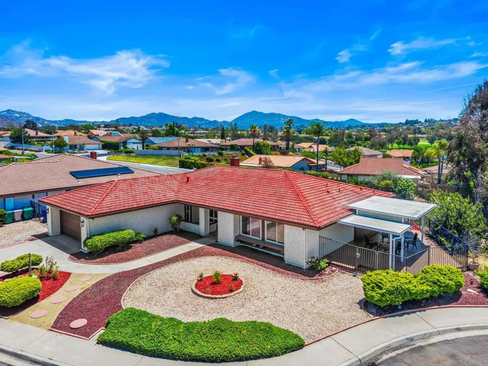 12615 Senda Acantilada San Diego, CA 92128