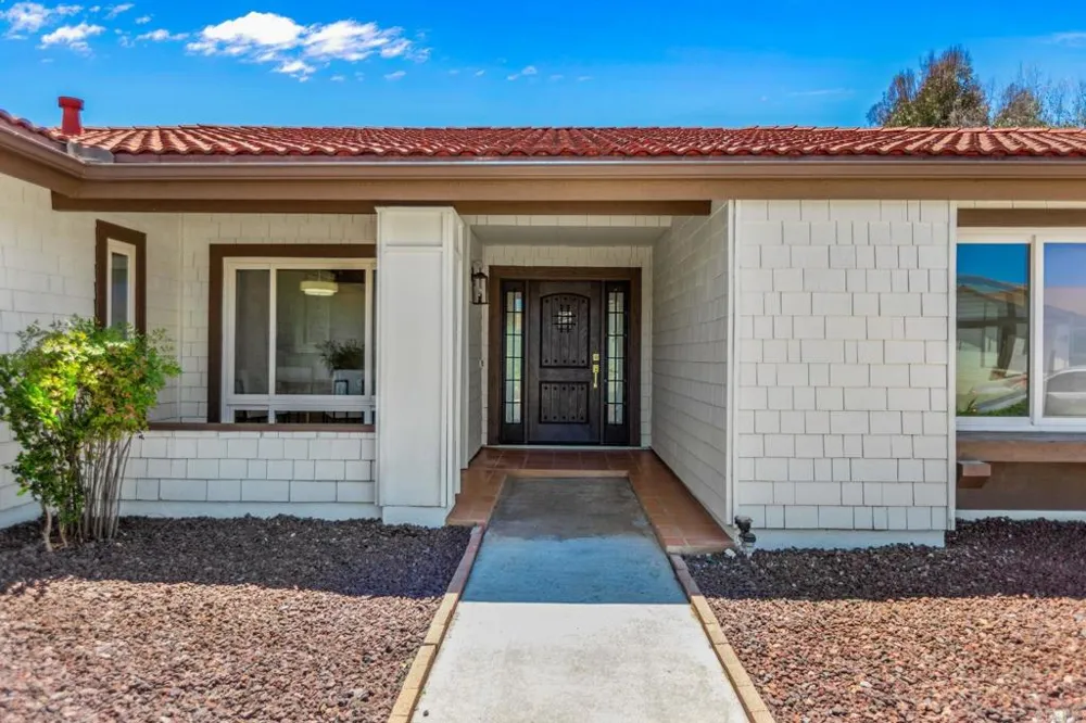 12615 Senda Acantilada San Diego, CA 92128