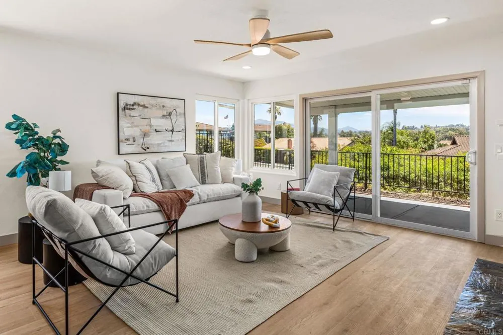 12615 Senda Acantilada San Diego, CA 92128