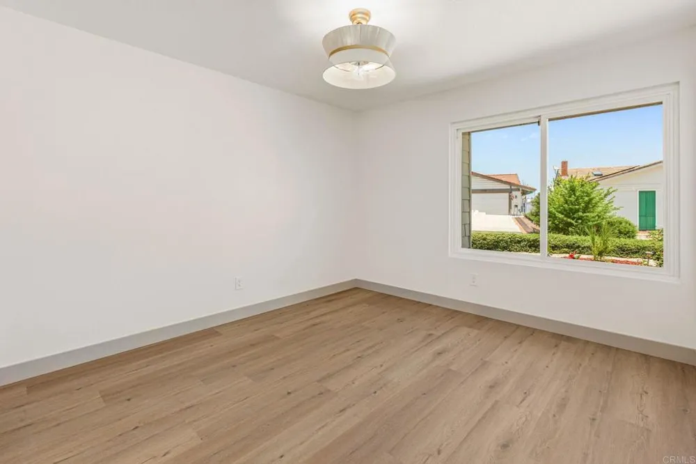 12615 Senda Acantilada San Diego, CA 92128