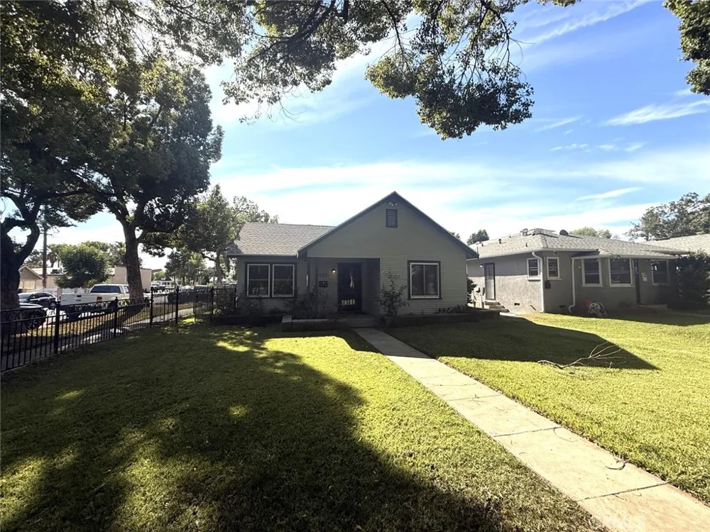 532 S Lemon Ontario, CA 91761