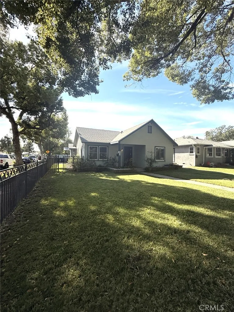 532 S Lemon Ontario, CA 91761