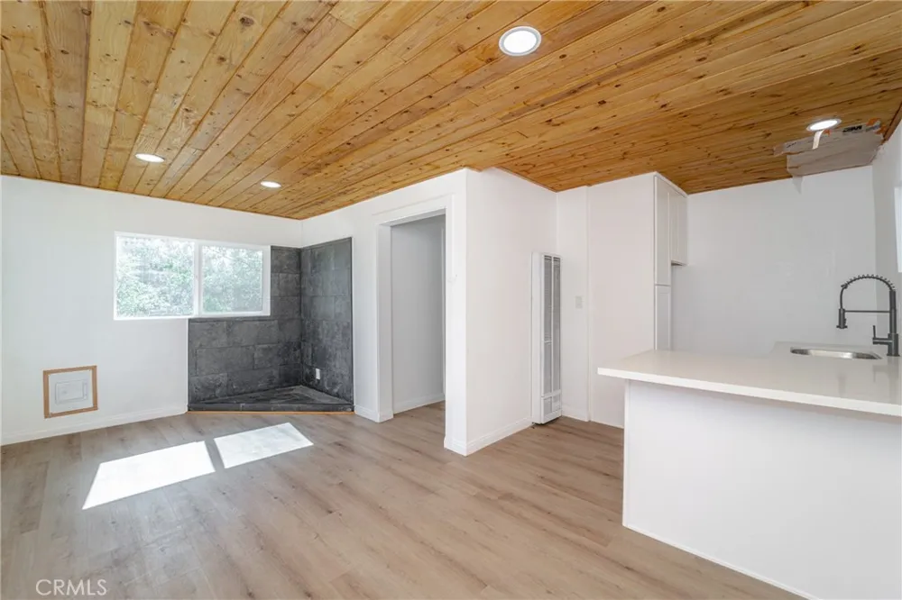 872 Hill Big Bear Lake, CA 92315