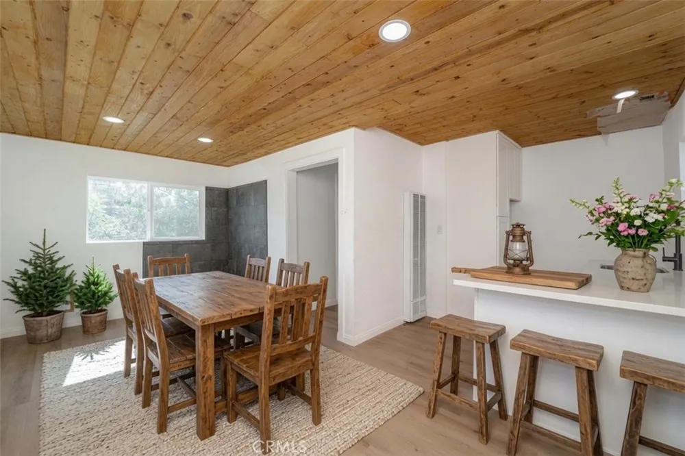 872 Hill Big Bear Lake, CA 92315