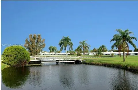 1116 Lake Ter #205