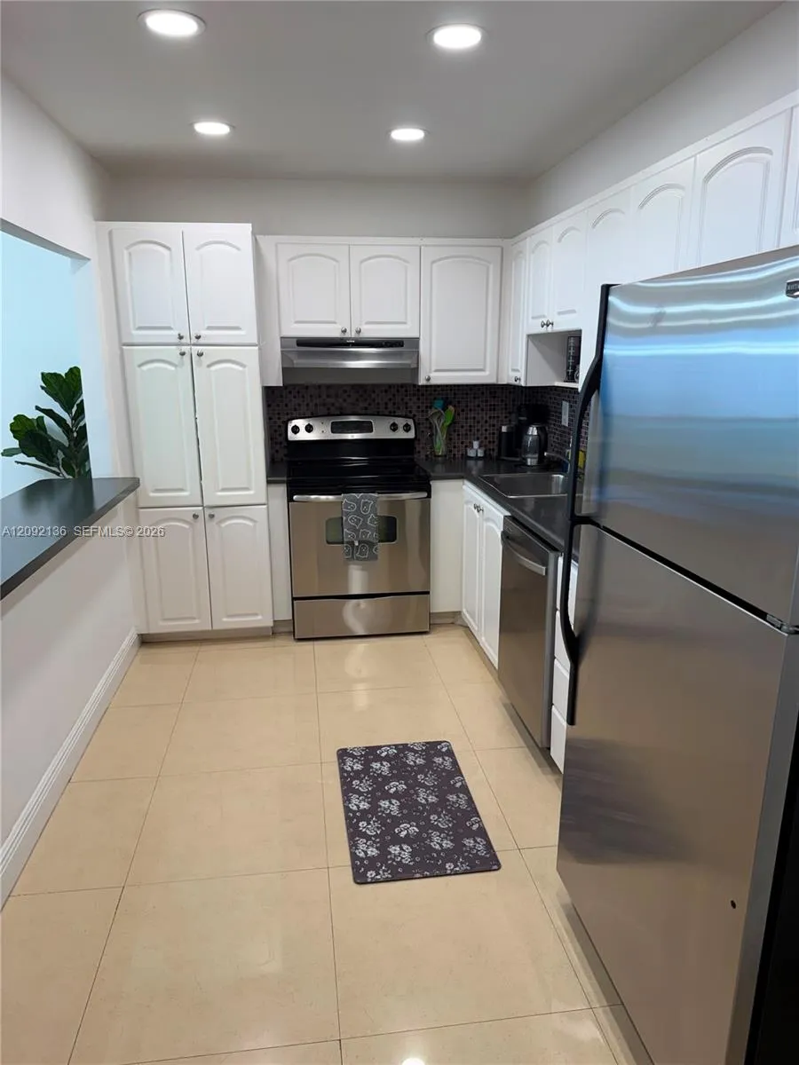 19370 Collins Ave #911 Sunny Isles Beach, FL 33160