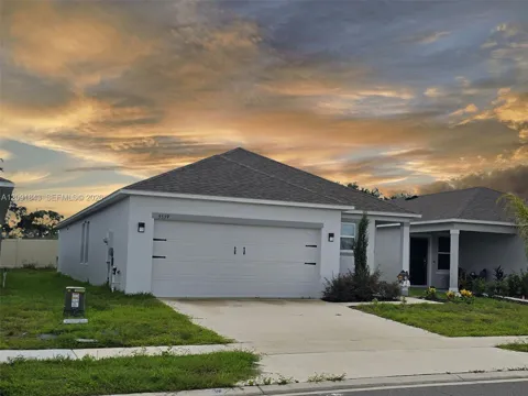 5539 MADDIE DR