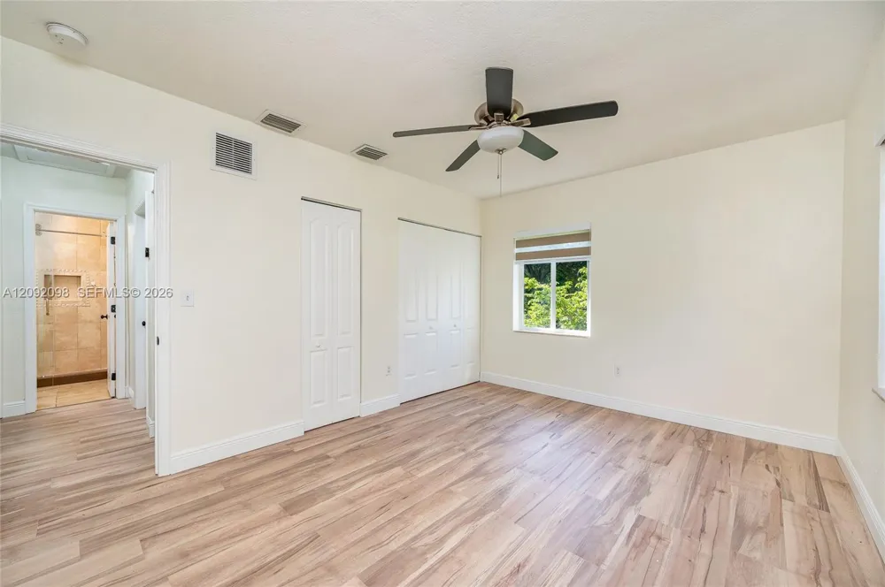 589 Miller Dr Miami Springs, FL 33166