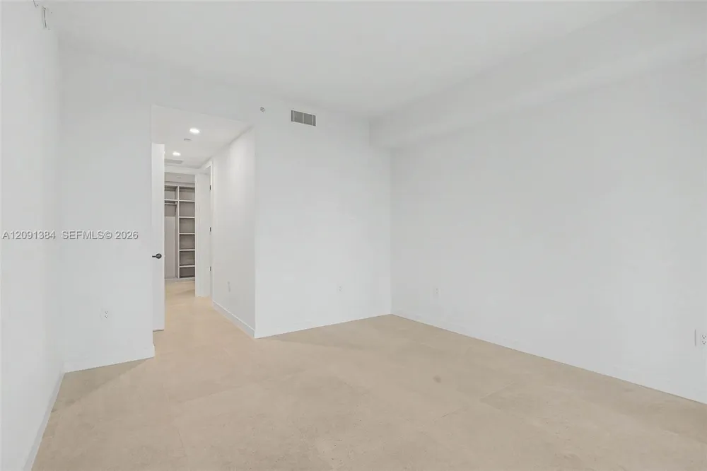 2200 Brickell Avenue #405 Miami, FL 33129
