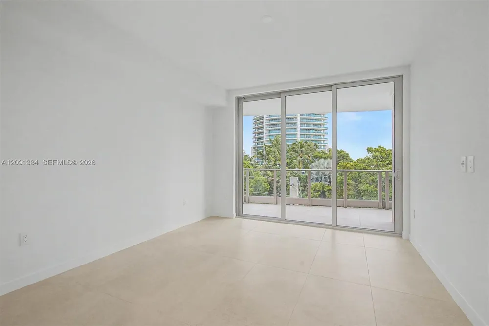 2200 Brickell Avenue #405 Miami, FL 33129