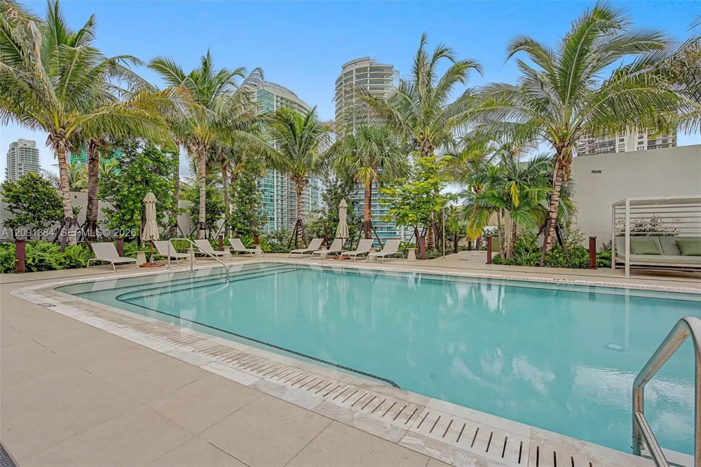2200 Brickell Avenue #405 Miami, FL 33129