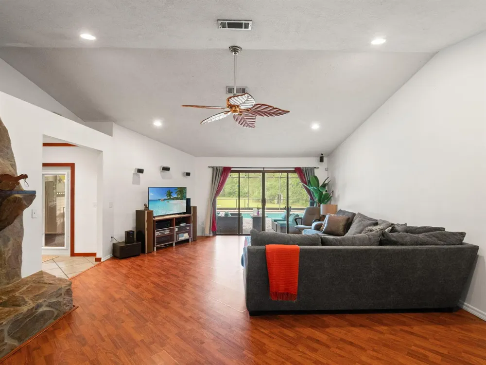 3501 Hill Stream Avenue 32712