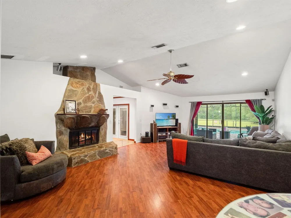 3501 Hill Stream Avenue 32712