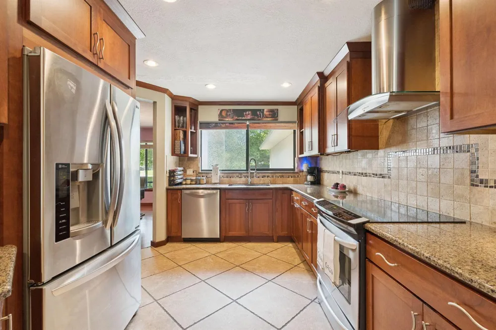 3501 Hill Stream Avenue 32712