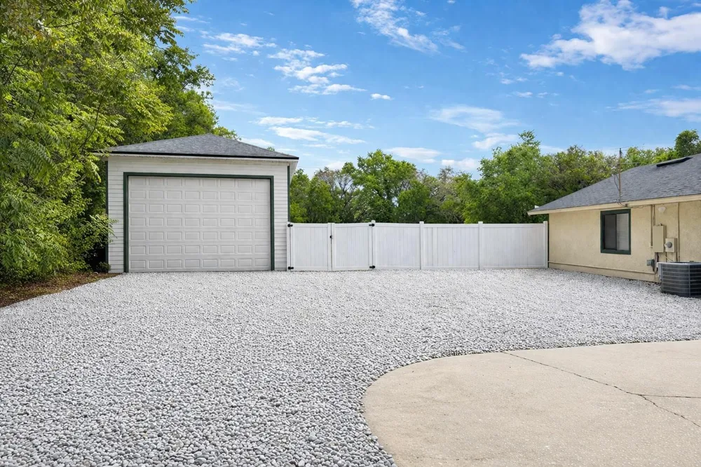 3501 Hill Stream Avenue 32712