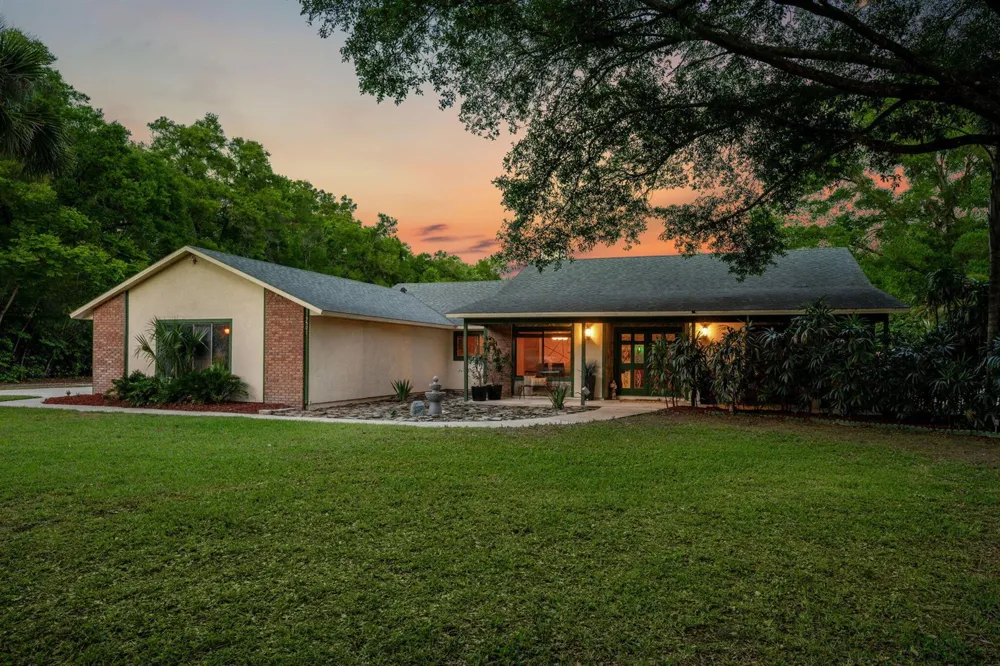 3501 Hill Stream Avenue 32712