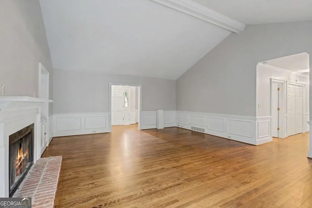 1883 Bedfordshire CT Decatur, GA 30033