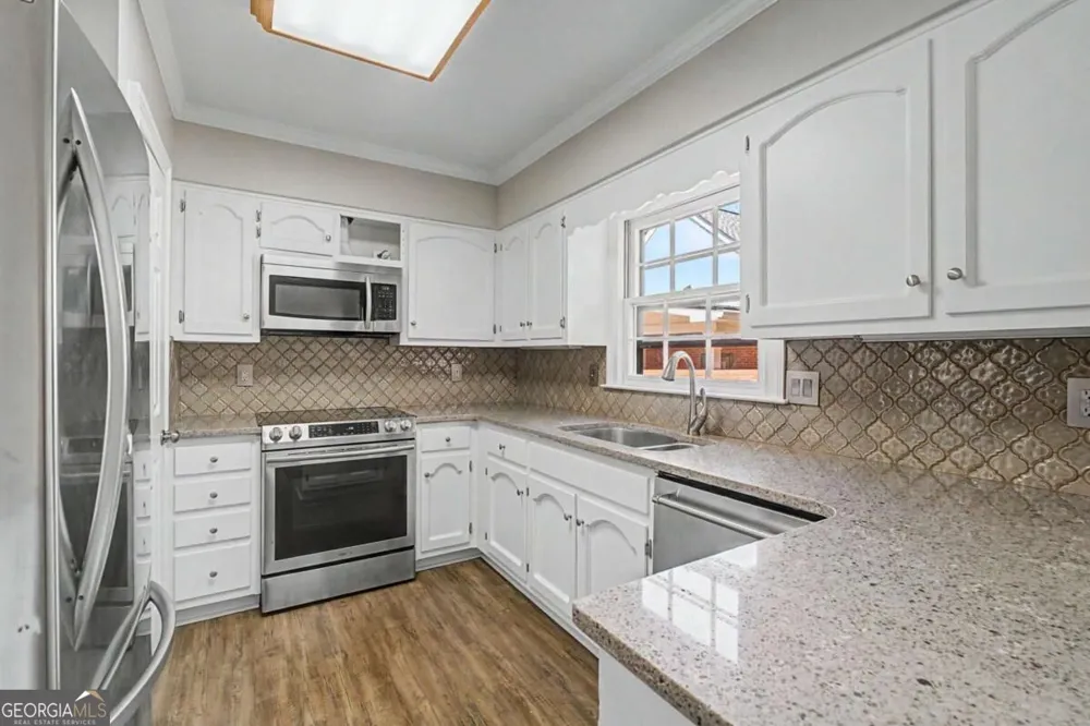 1883 Bedfordshire CT Decatur, GA 30033
