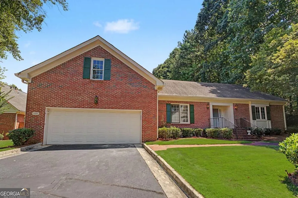 1883 Bedfordshire CT Decatur, GA 30033