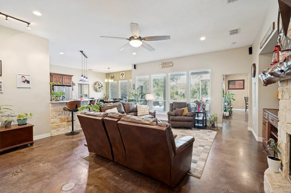 30971 Fm 85 Kemp, TX 75143