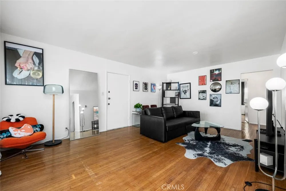 438 Cedar #7 Long Beach, CA 90802