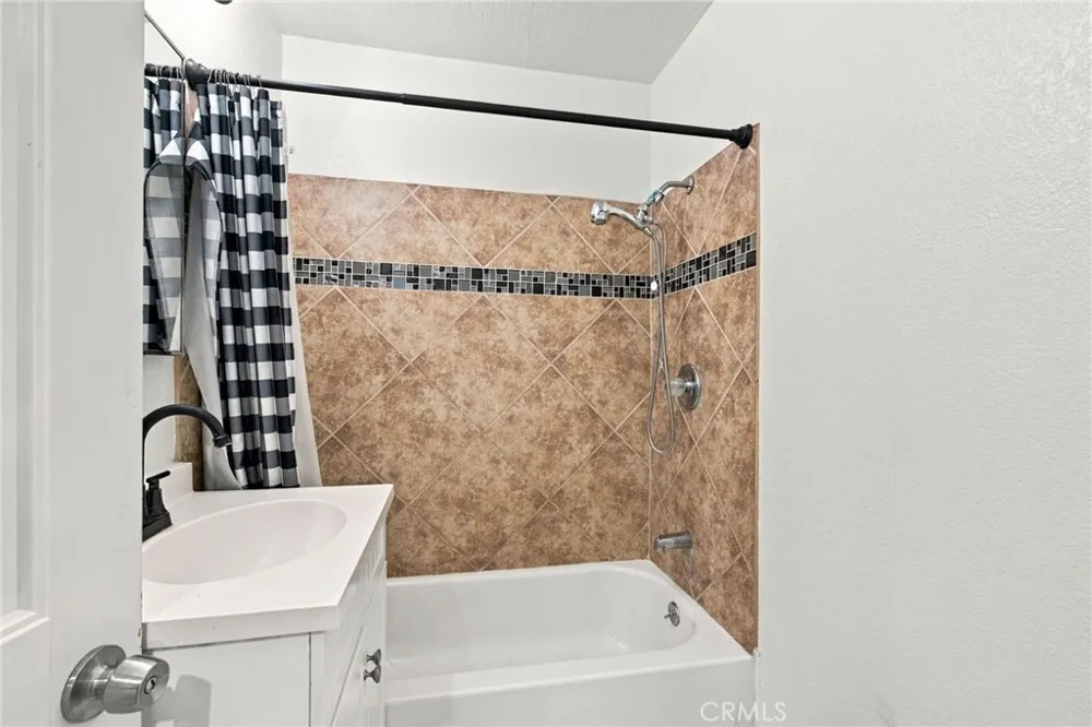 1625 Genevieve San Bernardino, CA 92405