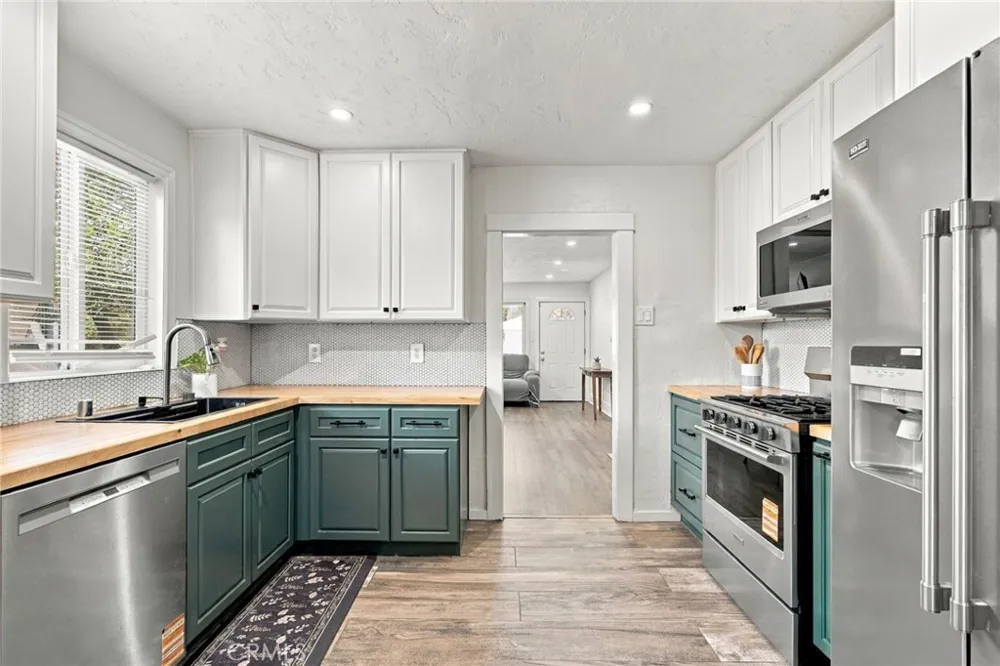 1625 Genevieve San Bernardino, CA 92405