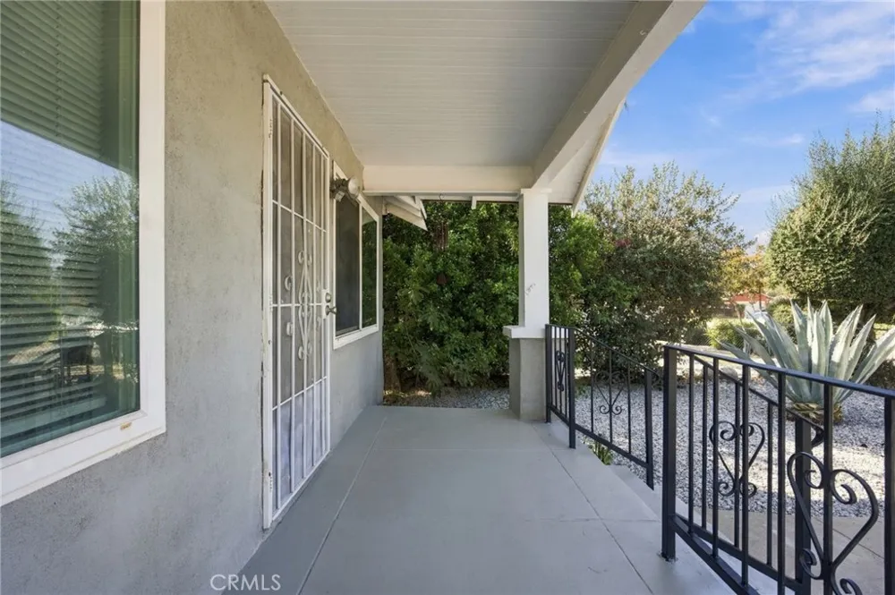 1625 Genevieve San Bernardino, CA 92405