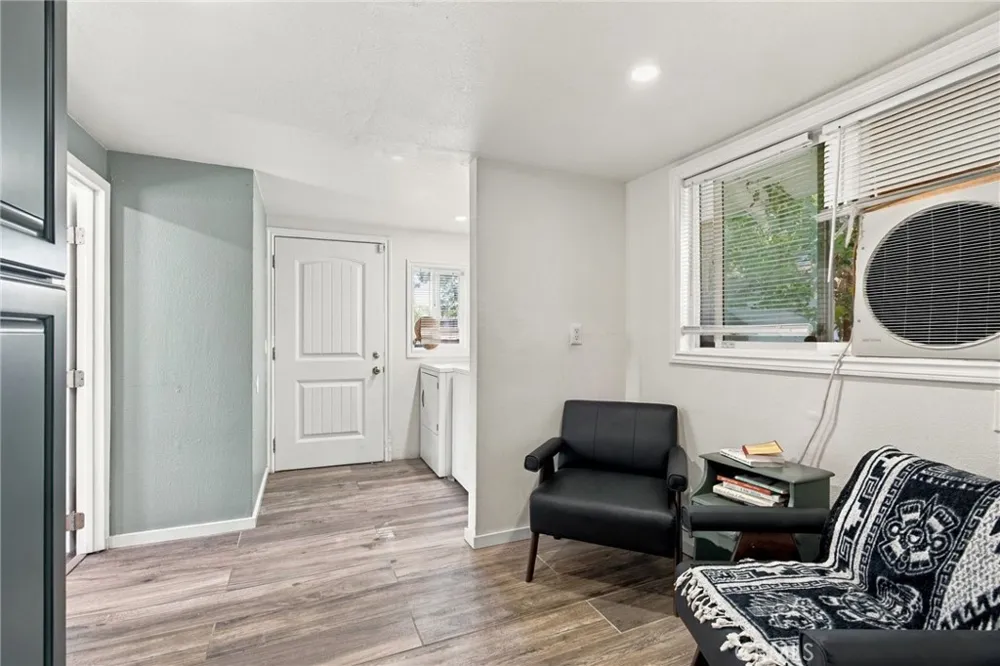 1625 Genevieve San Bernardino, CA 92405