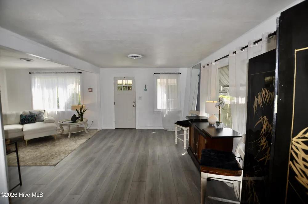 1409 Wooster Street Wilmington, NC 28401