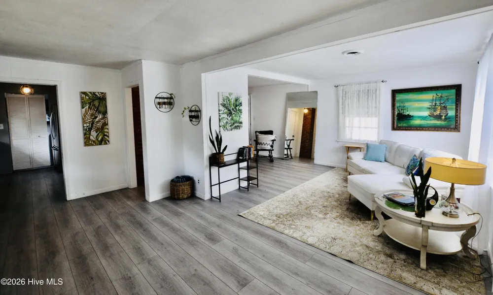 1409 Wooster Street Wilmington, NC 28401