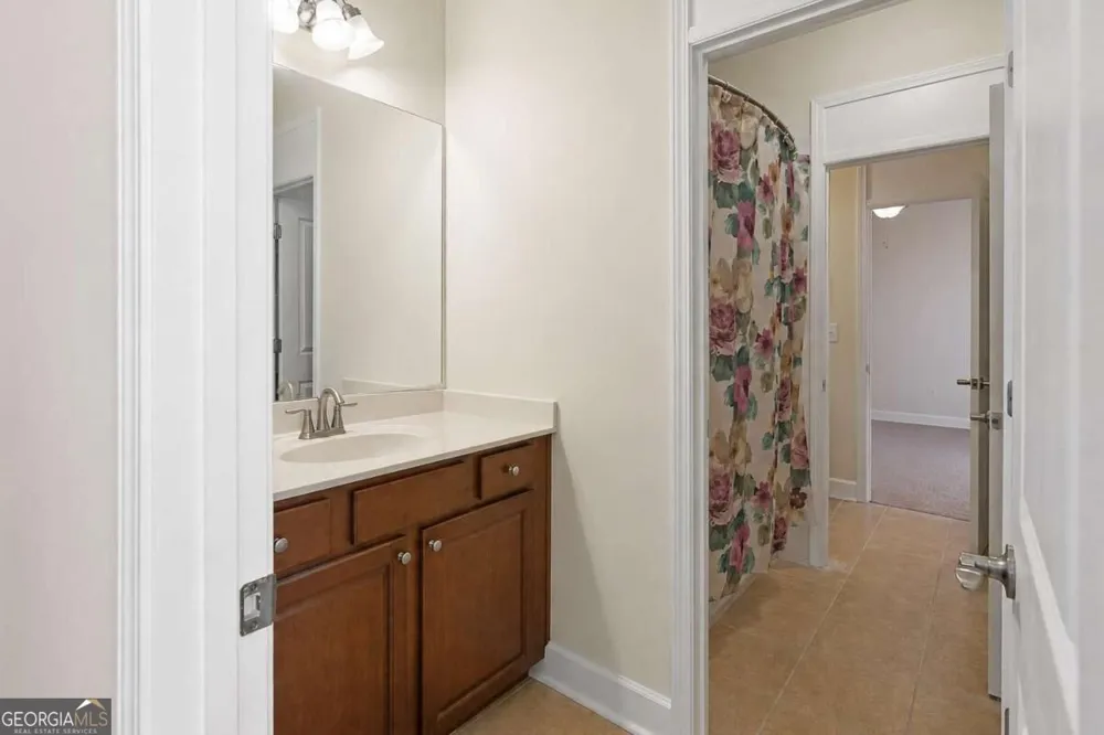 3354 Locust Cove RD SW Gainesville, GA 30504