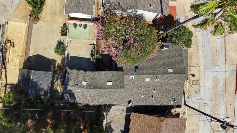 1616 Glenwood Dr. San Diego, CA 92103