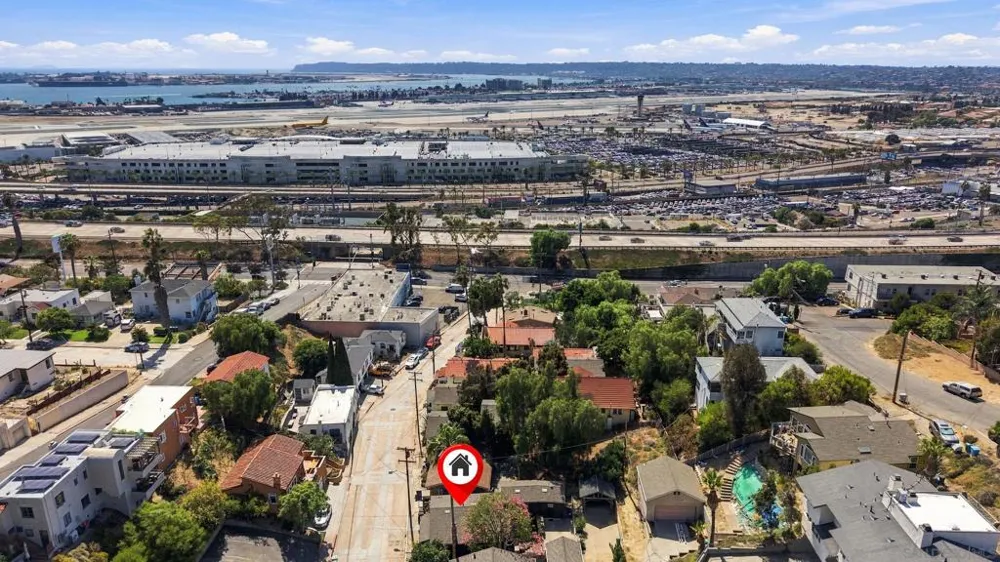 1616 Glenwood Dr. San Diego, CA 92103