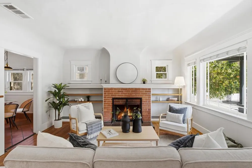 1616 Glenwood Dr. San Diego, CA 92103