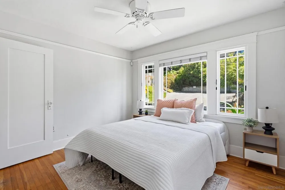 1616 Glenwood Dr. San Diego, CA 92103