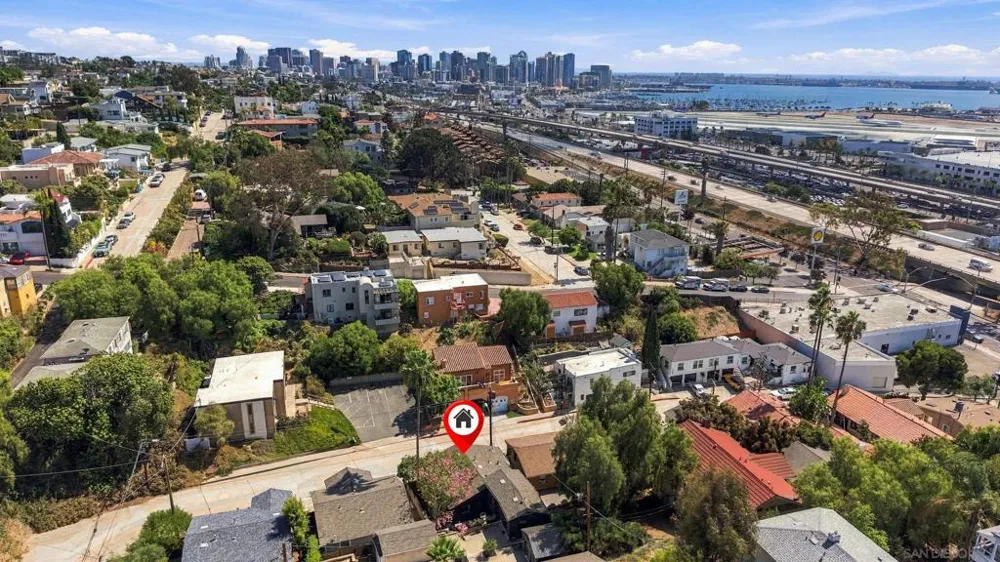 1616 Glenwood Dr. San Diego, CA 92103